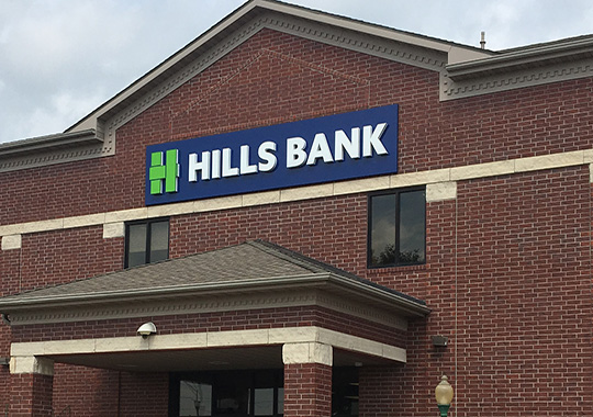 Hills Bank branch picture